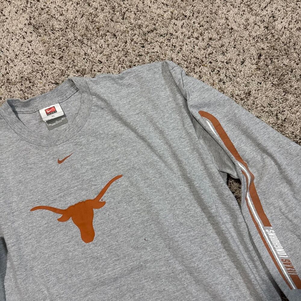 Nike Men's Grey T-shirt